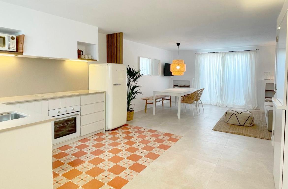 Apartamentos La Palma Fornells Exterior photo